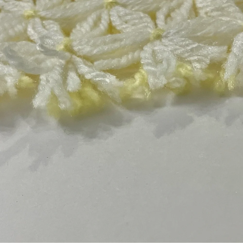 Hand Crocheted Daisy Yellow And White Placemat Doilies 60s 70s Cottagecore Set